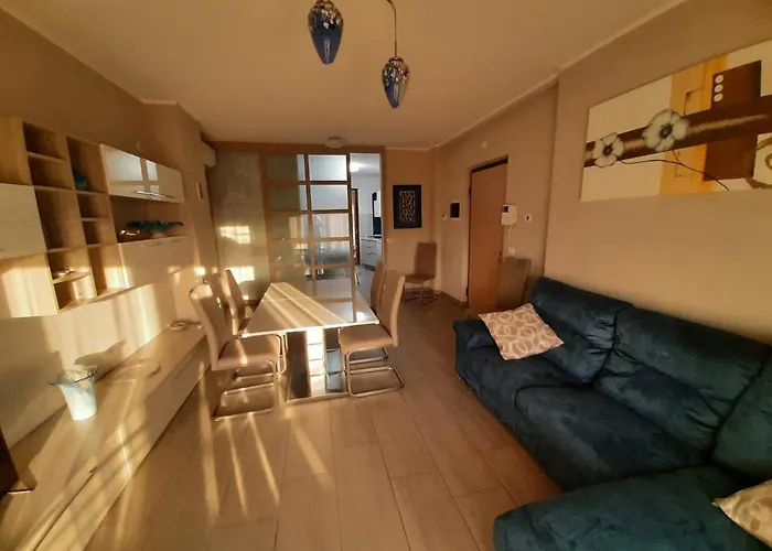 公寓 Casa Lorena 弗罗西诺内