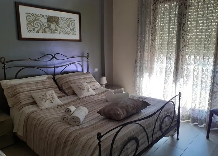 Casa Lorena * 弗罗西诺内